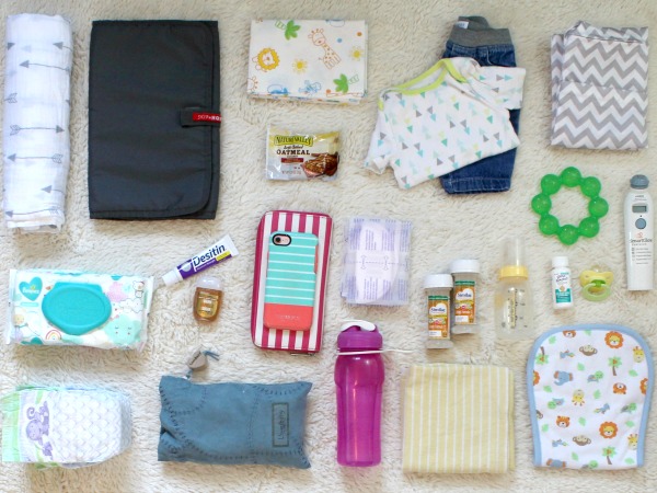 Tips for Packing One Diaper Bag for Two Small Kids